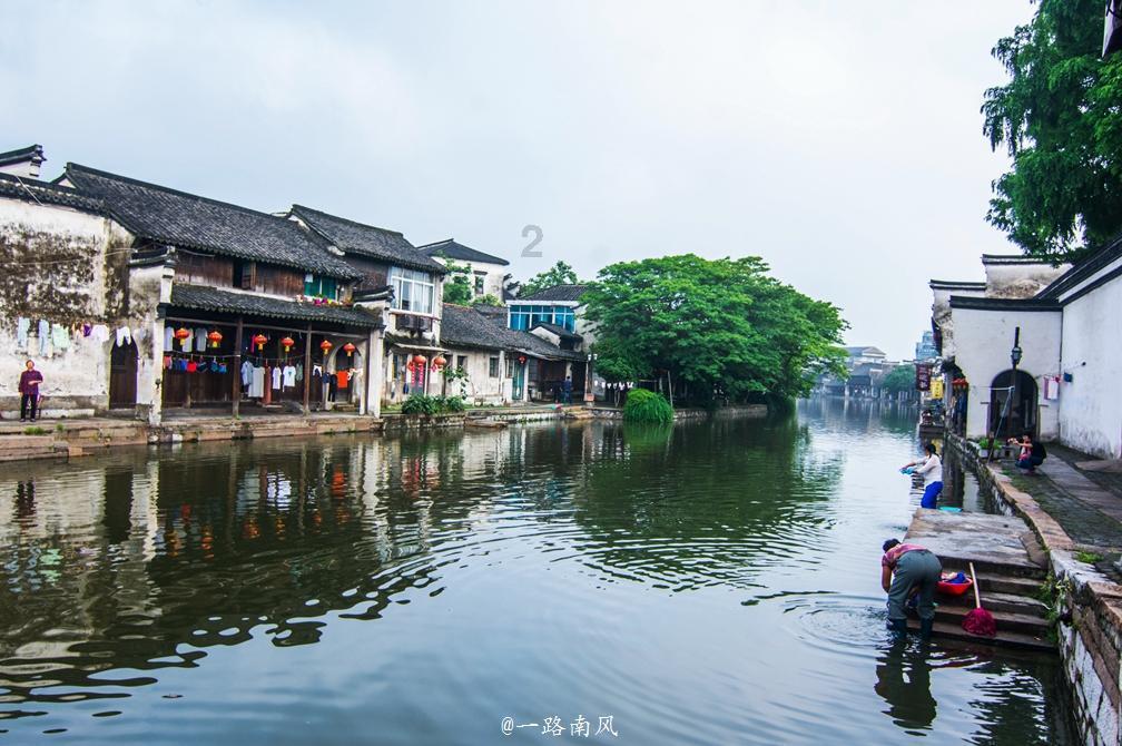 海南机场：预计2023年归母净利润8亿元-12亿元，同比降35.36%-56.9%