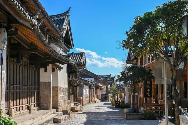 福建省委书记、省长专程赴东部战区,与司令员、政委座谈
