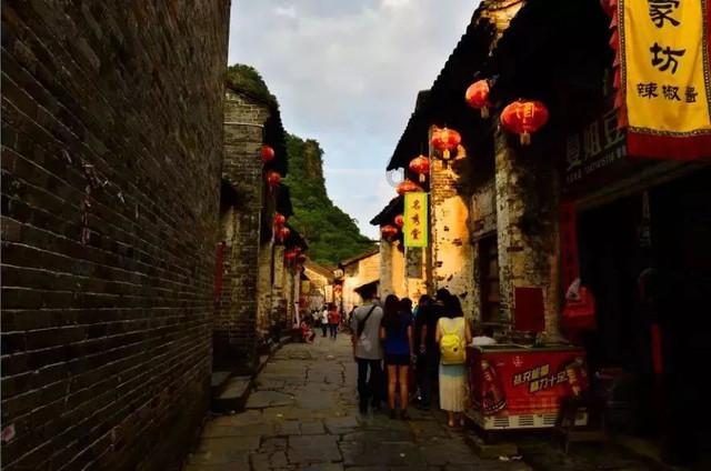 深入探讨经济发展规律和路径推动中国式现代化的天津实践