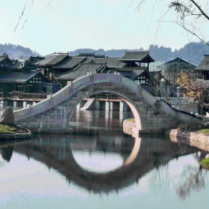 时尚芭比做美甲